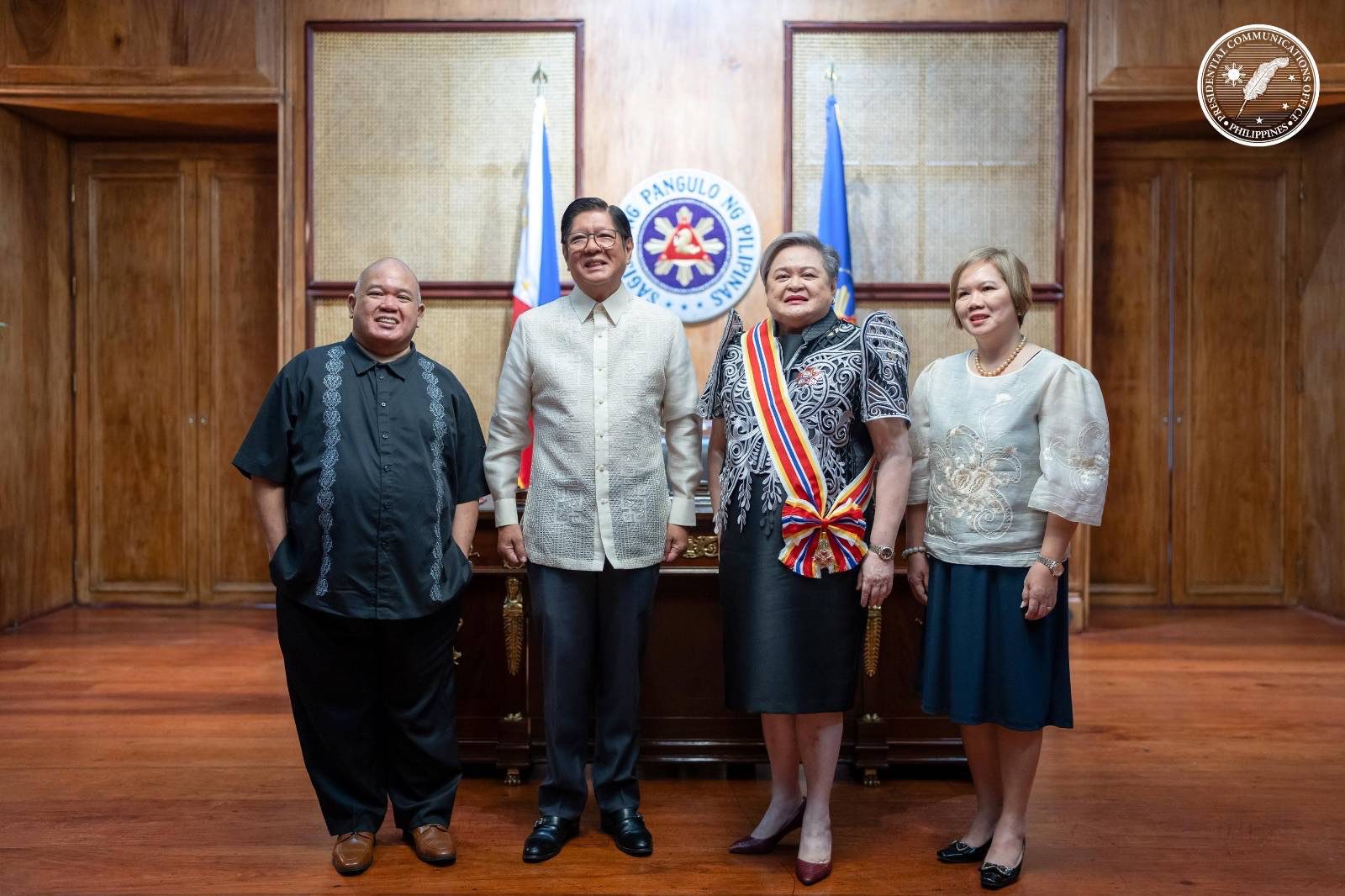 Conferment of the Order of Sikatuna Grand Cross (Datu) Gold Distinction and Oath-taking of Department of Foreign Affairs Secretary Ma. Theresa Lazaro